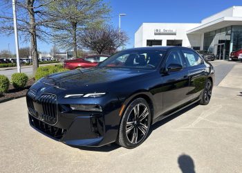 The BMW 740i: Merging Innovation with Tradition in BMW’s Flagship Luxury Sedan