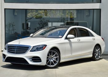 The Ultimate Sedan Showdown: Mercedes-Benz S-Class vs BMW 7 Series – Which Reigns Supreme?