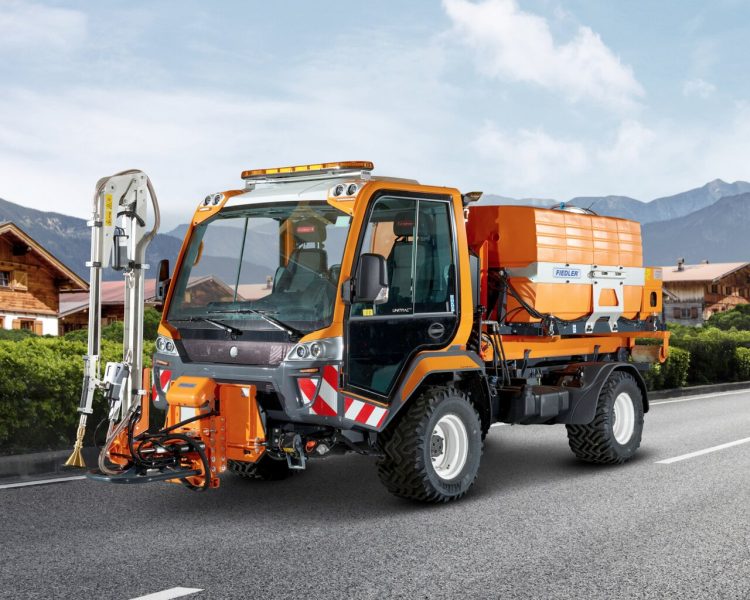 How the Lindner Unitrac Dominates Every Terrain!