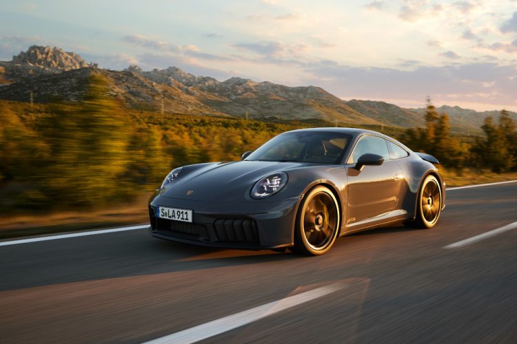 Is the Porsche 911 Carrera Still the Benchmark for Luxury Sports Cars in 2024?