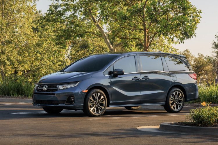 When Comfort and Luxury Collide: Why Honda Odyssey Luxury MPV is the Family Car of the Future