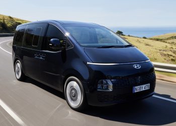 Hyundai Staria: The Bold Design Revolutionizing the MPV World!