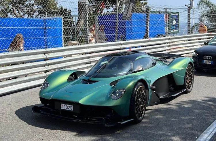 Aston Martin Valkyrie: Can This Hypercar Truly Deliver the Performance It Promises?