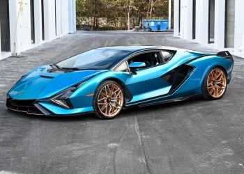 Lamborghini’s Newest Creation: Will It Burn the Road or Light Up the Sky?