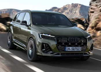 Can This MPV Keep You Feeling Like Royalty Even in the Middle of Traffic?