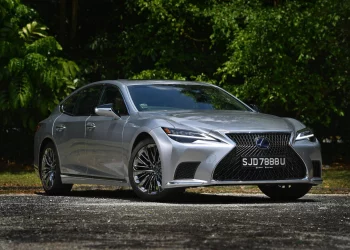 Is This Sedan the Answer to Combining Family Life and Billionaire Style?