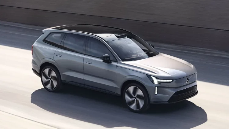 Luxury SUVs’ Secret: How Do They Show Power Without Flashing It?