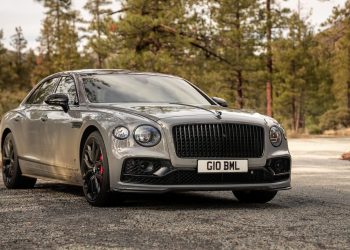 Tired of the ‘Average’ Ride? These Ten Luxury Sedans Redefine What a Car Can Be!