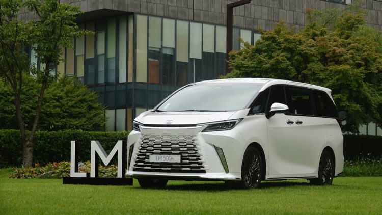 Will the Lexus LM 300h Make Your Family Feel Like Royalty on Every Journey?