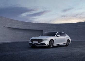 2024 Genesis G90: Is This Luxury Sedan Ready to Take on the European Elite?