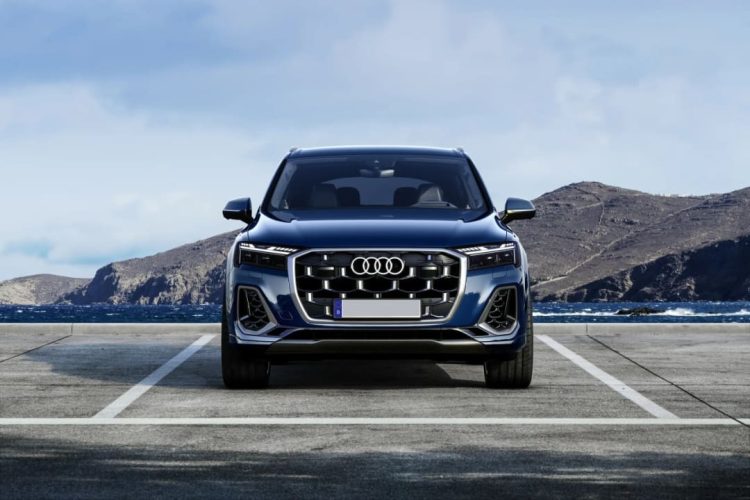 Does the Audi Q7 Have What It Takes to Be the World’s Most Luxurious People Mover?