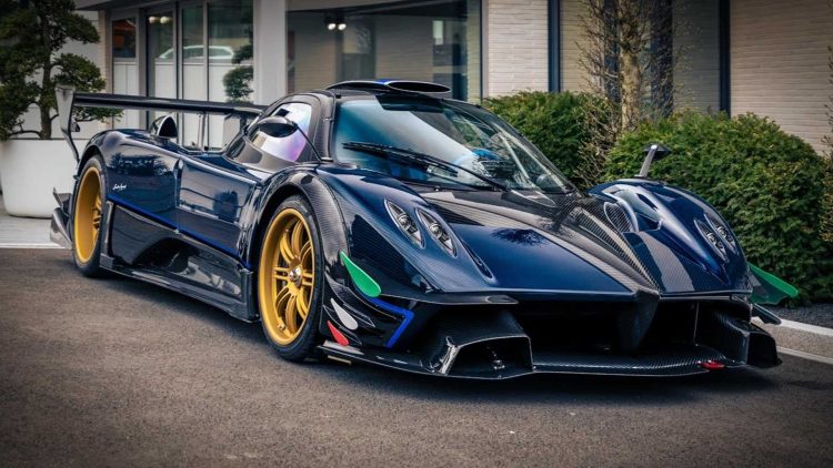 Pagani Huayra R: Where Art Meets Aerodynamics