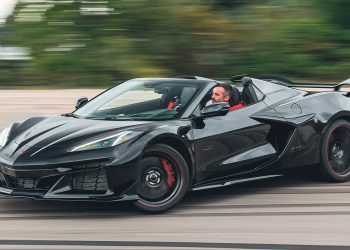 Chevrolet Corvette Z06: America’s Answer to the European Supercar Elite