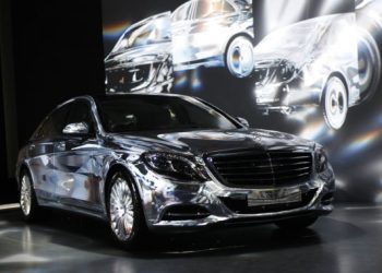 How to Choose the Best Luxury Sedan for You?