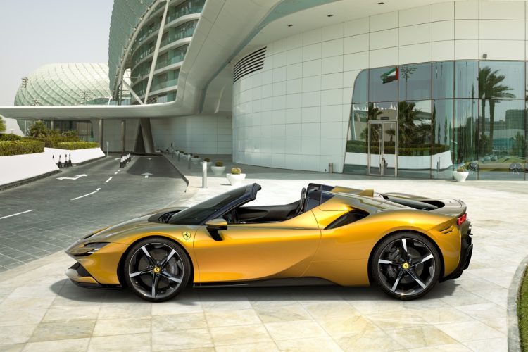 Can a Hybrid Supercar Outperform the Classics? Ferrari SF90 Stradale Says Yes!