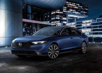 What Factors Determine the Safety and Driving Experience of a Sedan?