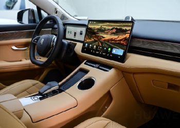 What Unique Advantages Do Specialized Vehicles Offer in Commercial Operations?