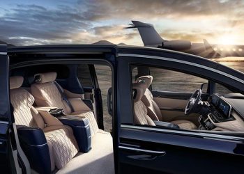 What Kind of Luxury MPV Offers an Extraordinary Driving Experience While Ensuring Comfort for Every Passenger?