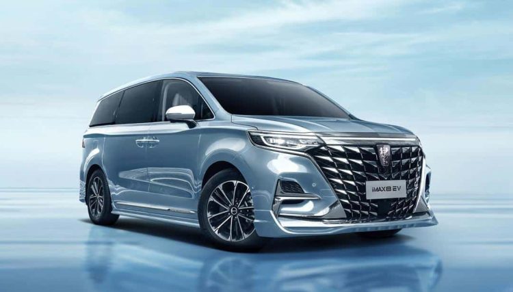How to Achieve Comfort, Efficiency, and Elegance with a Luxury MPV for Your Travel Experience?