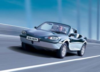 How Future Amphibious Vehicles Will Perfectly Combine Land and Water Driving Experiences