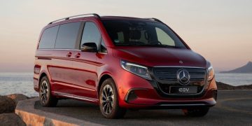 How Are Luxury MPVs Balancing Business and Family Needs in 2025?