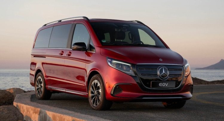 How Are Luxury MPVs Balancing Business and Family Needs in 2025?