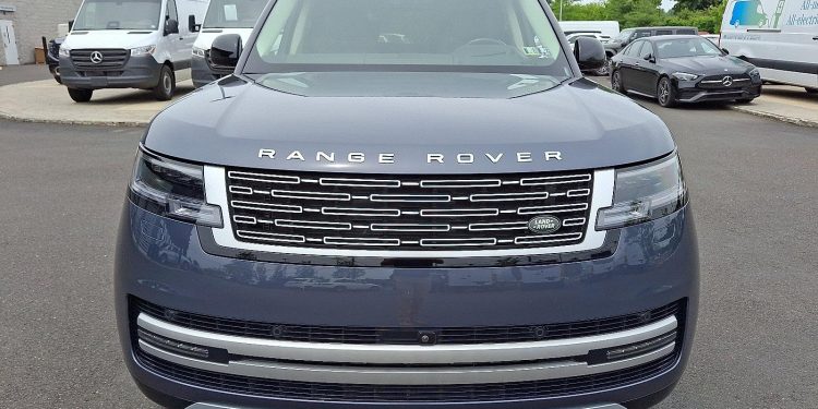 What Makes Luxury SUVs Ideal for Both Urban Living and Off-Road Adventures?