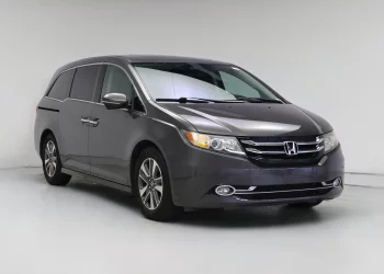 Can Luxury MPVs Also Be Designed for Family Leisure Adventures?