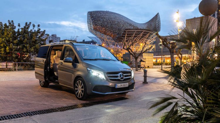 Why Are Custom Interiors in Luxury MPVs Becoming Status Symbols in Asia?