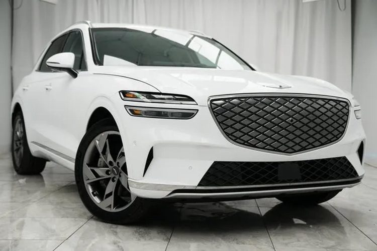 Why Are Luxury SUVs Becoming More Affordable in 2024?