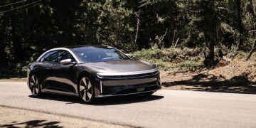 How Is Interior Minimalism Changing the Luxury Sedan Identity?