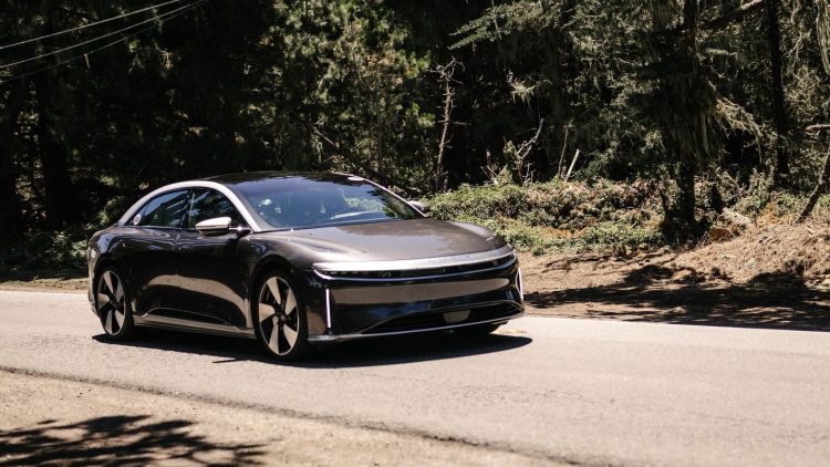 How Is Interior Minimalism Changing the Luxury Sedan Identity?